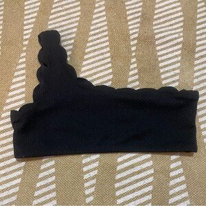 Old Navy Black Textured One-Shoulder Scalloped Bikini Top – Size Large (10–12)